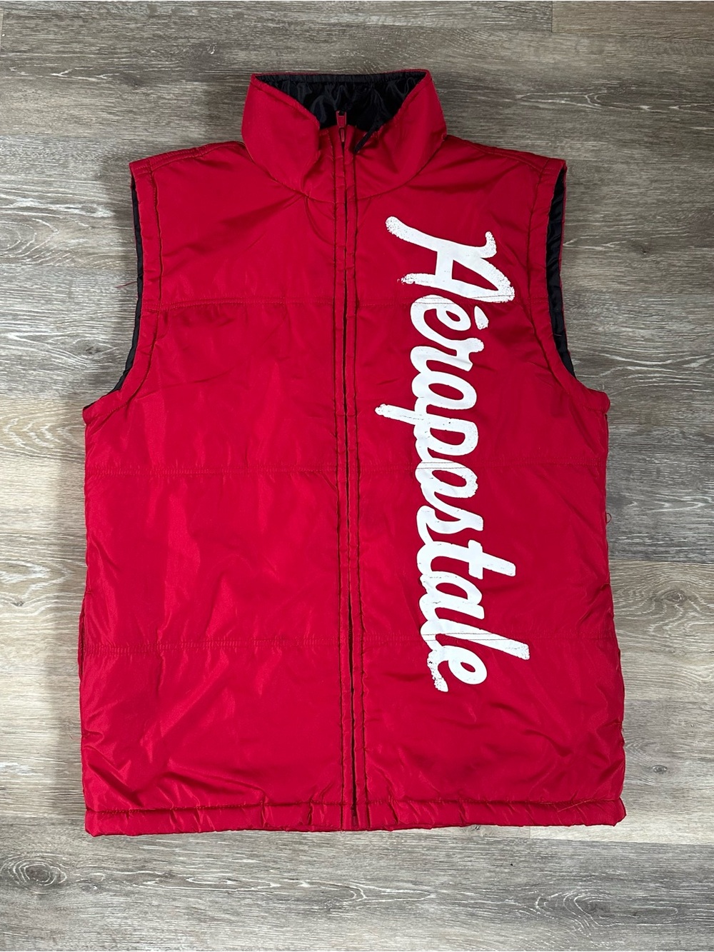 Women’s Y2K Aeropostale red puffer vest Sz L